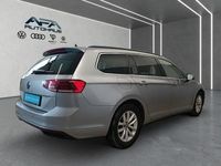 Gebraucht VW Passat Business 150 PS (110 kW) 2023 Silber Kombi