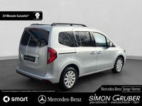 Gebraucht Mercedes T180 Progressive 131 PS (96 kW) 2024 Silber Van / Kleinbus