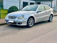 Gebraucht Mercedes C180 143 PS (105 kW) 2006 Grau Coupé