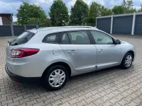 Gebraucht Renault Mégane III Initiale Paris 110 PS (80 kW) 2015 Silber Limousine