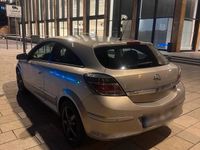 Gebraucht Opel Astra 90 PS (66 kW) 2008 Andere farben Coupé
