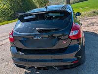 Second-hand Ford Focus ST 250 CP (183 kW) 2012 Negru Hatchback