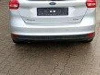 Gebraucht Ford Focus Titanium 125 PS (91 kW) 2016 Polarsilbermetallic Limousine