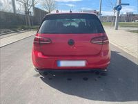 Second-hand VW Golf VII GTI 220 CP (161 kW) 2016 Roșu Berlinǎ
