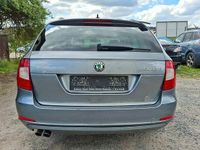 Gebraucht Skoda Superb Elegance 160 PS (117 kW) 2010 Grau Kombi