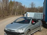 Gebraucht Peugeot 206 CC 109 PS (80 kW) 2002 Silber Cabrio
