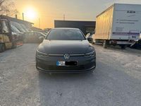 Gebraucht VW Golf VIII Active 131 PS (96 kW) 2022 Grau Limousine