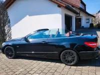 Gebraucht Mercedes E200 184 PS (135 kW) 2010 Schwarz Cabrio