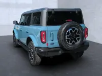 Begagnad Ford Bronco Outer Banks 334 HK (245 kW) 2024 Blå SUV