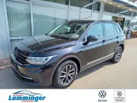 Gebraucht VW Tiguan Life 150 PS (110 kW) 2022 Deep black perleffekt SUV