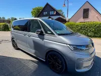 Gebraucht VW Multivan 204 PS (150 kW) 2024 Silber Van / Kleinbus