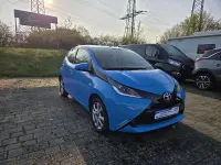 Gebraucht Toyota Aygo X-play 69 PS (50 kW) 2018 Blau Kleinwagen