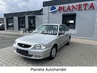 Gebraucht Hyundai Accent 102 PS (75 kW) 2002 Silber Limousine