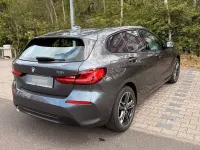 Gebraucht BMW 118 Sport Line 140 PS (102 kW) 2019 Grau Limousine
