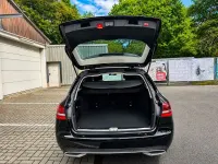 Gebraucht Mercedes C180 Avantgarde 156 PS (114 kW) 2018 Schwarz Kombi