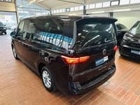 Gebraucht VW Multivan Life 150 PS (110 kW) 2024 Deep black perleffekt Van / Kleinbus