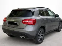 Gebraucht Mercedes GLA200 136 PS (100 kW) 2016 Grau SUV