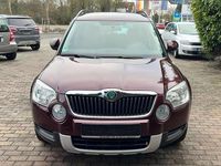 Gebraucht Skoda Yeti Plus Edition 122 PS (89 kW) 2011 Rot rosso brunello metallic SUV