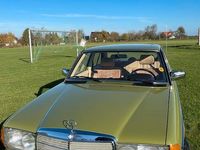 Gebraucht Mercedes 200 109 PS (80 kW) 1984 Grün Limousine