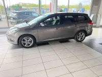 Gebraucht Ford Focus Champions Edition 150 PS (110 kW) 2013 Braun Kombi