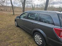 Gebraucht Opel Astra 140 PS (102 kW) 2009 Grau Kombi