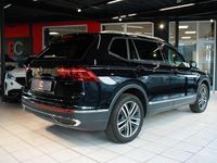 Gebraucht VW Tiguan Allspace Elegance 245 PS (180 kW) 2023 Schwarz SUV