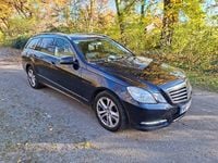 Gebraucht Mercedes E250 Avantgarde 204 PS (150 kW) 2012 Blau Kombi