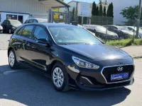 Gebraucht Hyundai i30 Select 99 PS (72 kW) 2020 Schwarz Limousine