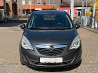 Gebraucht Opel Meriva Design Edition 101 PS (74 kW) 2011 Grau Van / Kleinbus