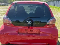 Gebraucht Toyota Aygo 68 PS (50 kW) 2011 Rot Kleinwagen
