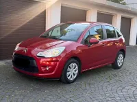 Gebraucht Citroën C3 75 PS (55 kW) 2010 Rot Limousine