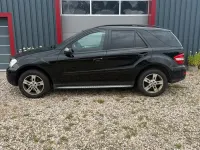 Gebraucht Mercedes ML350 224 PS (164 kW) 2009 Schwarz SUV