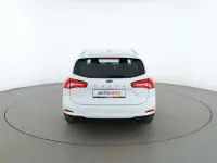 Usado Ford Focus Cool & Connect 2020 Blanco Familiar