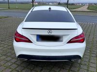 Gebraucht Mercedes CLA180 122 PS (89 kW) 2016 Schwarz Limousine