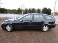 Second-hand Mercedes C200 Classic 122 CP (89 kW) 2004 Albastru Break