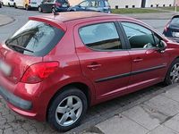 Gebraucht Peugeot 207 72 PS (52 kW) 2009 Rot Kleinwagen