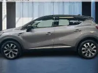 Gebraucht Renault Captur Techno 91 PS (66 kW) 2023 Zweifarbig: stahlgrau und bla SUV
