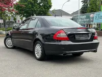 Używany Mercedes E280 Elegance 190 KM (139 kW) 2008 Czarny Sedan/Limuzyna