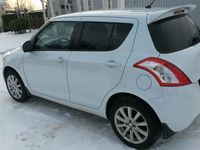 Gebraucht Suzuki Swift Club 94 PS (69 kW) 2012 Weiß metallic Kleinwagen