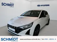 Neu Hyundai i20 Blackline 90 PS (66 kW) 2026 Weiss Kleinwagen