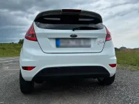 Gebraucht Ford Fiesta 81 PS (59 kW) 2009 Weiß Kleinwagen