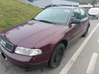 Używany Audi A4 101 KM (74 kW) 1995 Czerwony Sedan/Limuzyna