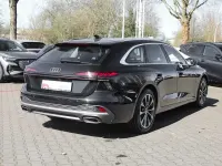 Gebraucht Audi A6 Sport 204 PS (150 kW) 2025 Mitternachtsgrün metallic Kombi