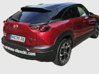 Gebraucht Mazda MX30 Makoto 170 PS (125 kW) 2023 Multitone soul red crystal (metallic) SUV
