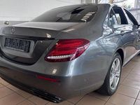 Gebraucht Mercedes E220 Avantgarde 194 PS (142 kW) 2017 Selenitgrau Limousine