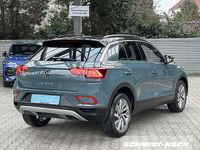Gebraucht VW T-Roc Move 150 PS (110 kW) 2024 Petroleum blue (blau) SUV