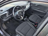 Gebraucht Kia Rio DREAM-TEAM Edition 84 PS (61 kW) 2017 Grau Limousine