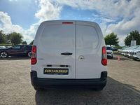 Neu Opel Combo Basis 102 PS (75 kW) 2025 Weiß Van