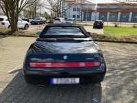 Second-hand Alfa Romeo Spider 150 CP (110 kW) 1997 Negru Cabrio