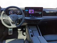 Gebraucht VW Passat R-line 150 PS (110 kW) 2024 Schwarz Kombi